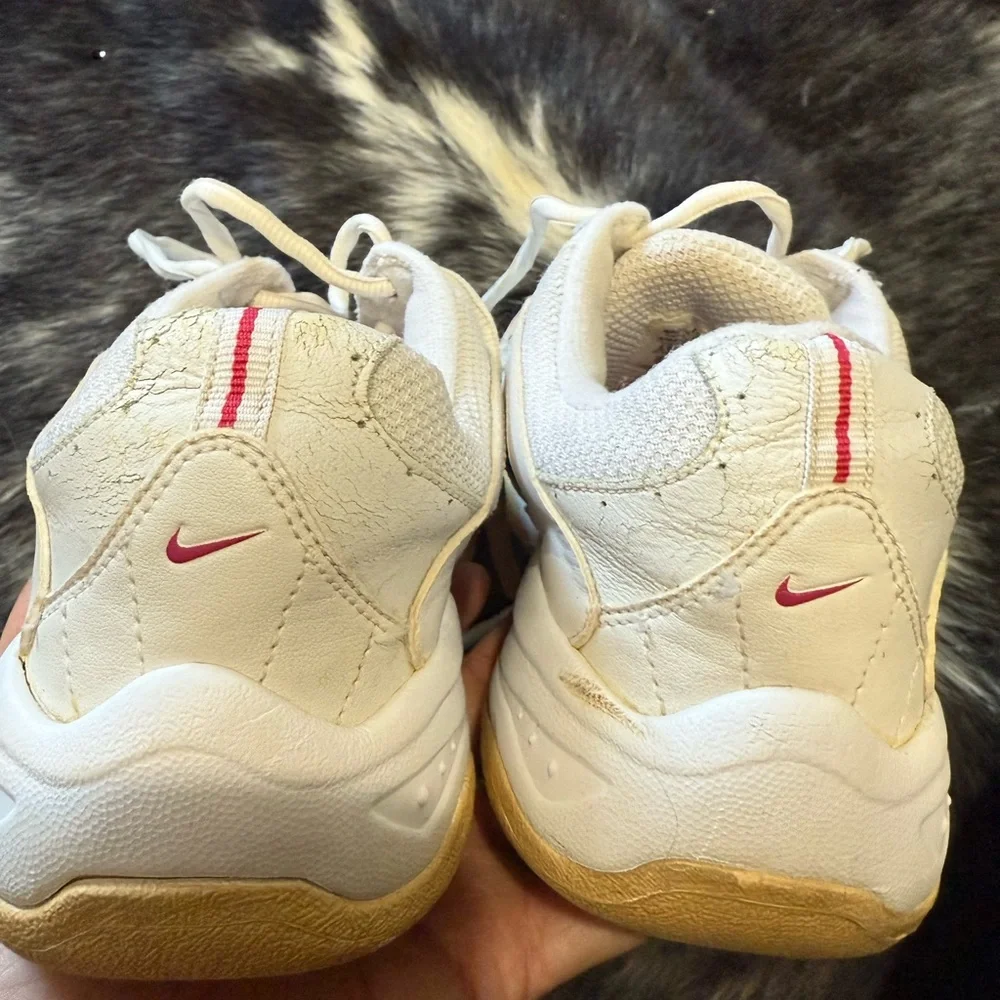 Used Nike Athletic Shoes - Picture 4 of 5